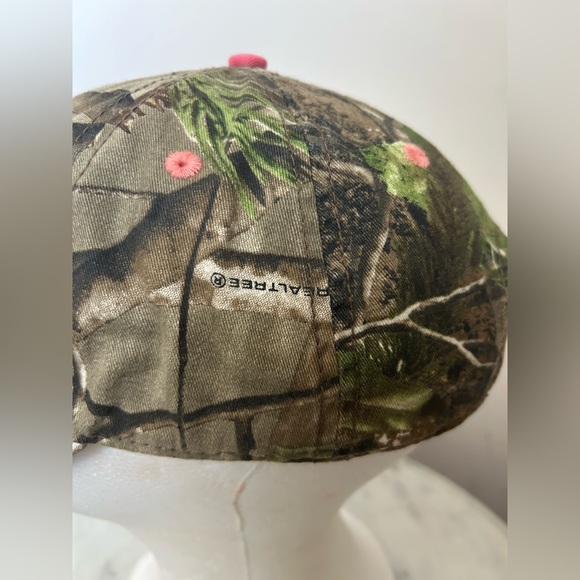 BASS PRO SHOP VINTAGE WOODLAND CAMO HAT, ADJUSTABLE BACK BUCKLE - Picture 5 of 8